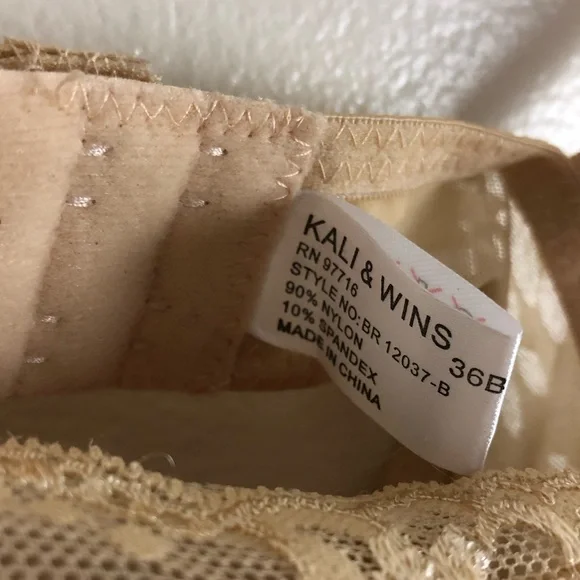 ✨NWT Kali & Wins Floral Lace Nude Bra✨ - Picture 5 of 5